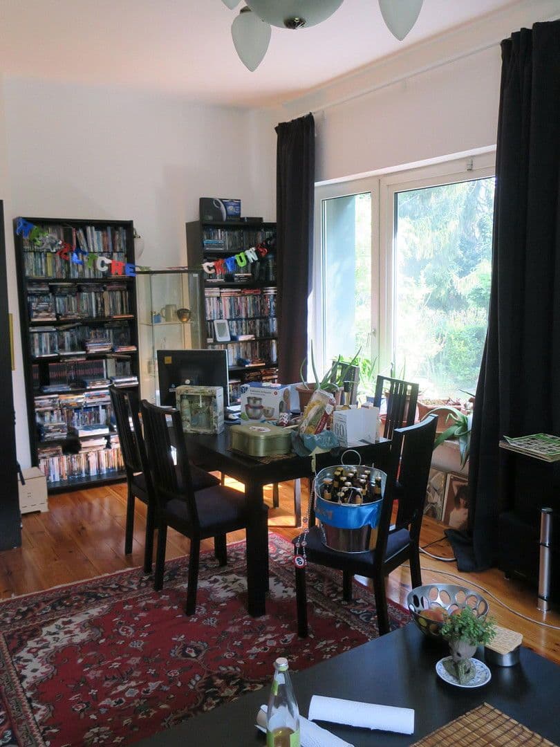 Prodej domu 130 m², pozemek 1.003 m², Berlin, Berlín Prodej domu 130 m², pozemek 1.003 m², Berlin, Berlín