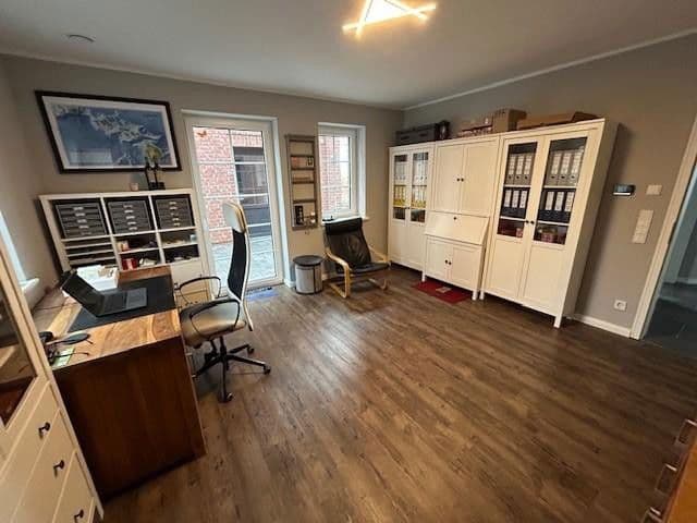 Prodej domu 280 m², pozemek 2.813 m², Barßel, Dolní Sasko Prodej domu 280 m², pozemek 2.813 m², Barßel, Dolní Sasko