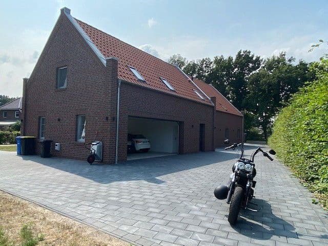 Prodej domu 280 m², pozemek 2.813 m², Barßel, Dolní Sasko Prodej domu 280 m², pozemek 2.813 m², Barßel, Dolní Sasko