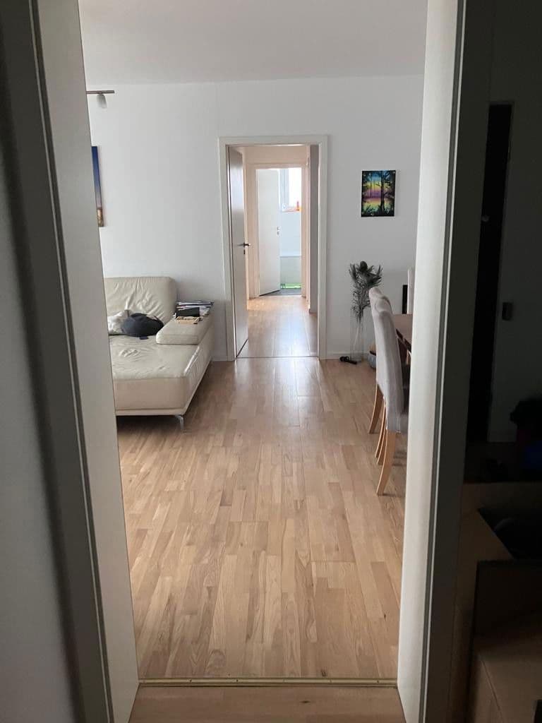 Pronájem bytu 3+1 82 m², Sigmund-Freud-Straße 76, Frankfurt, Hessen Pronájem bytu 3+1 82 m², Sigmund-Freud-Straße 76, Frankfurt, Hessen