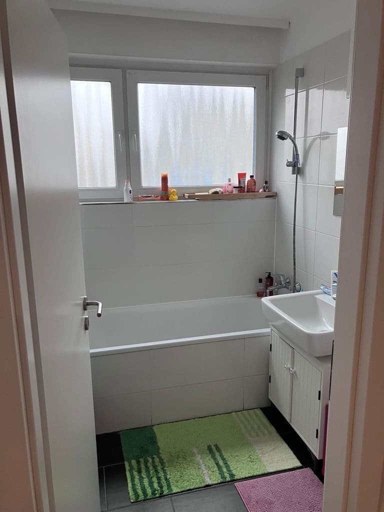 Pronájem bytu 3+1 82 m², Sigmund-Freud-Straße 76, Frankfurt, Hessen Pronájem bytu 3+1 82 m², Sigmund-Freud-Straße 76, Frankfurt, Hessen