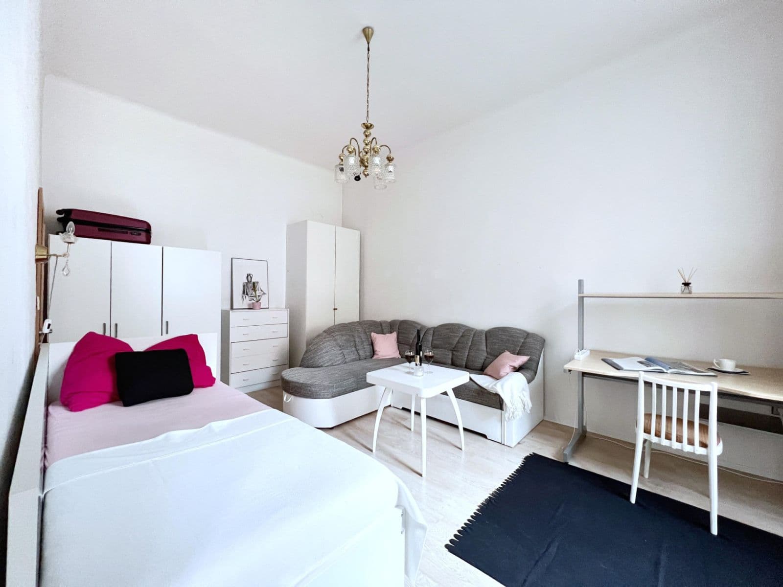 Pronájem bytu 1+kk 19 m², Londýnská, Praha, Praha Pronájem bytu 1+kk 19 m², Londýnská, Praha, Praha