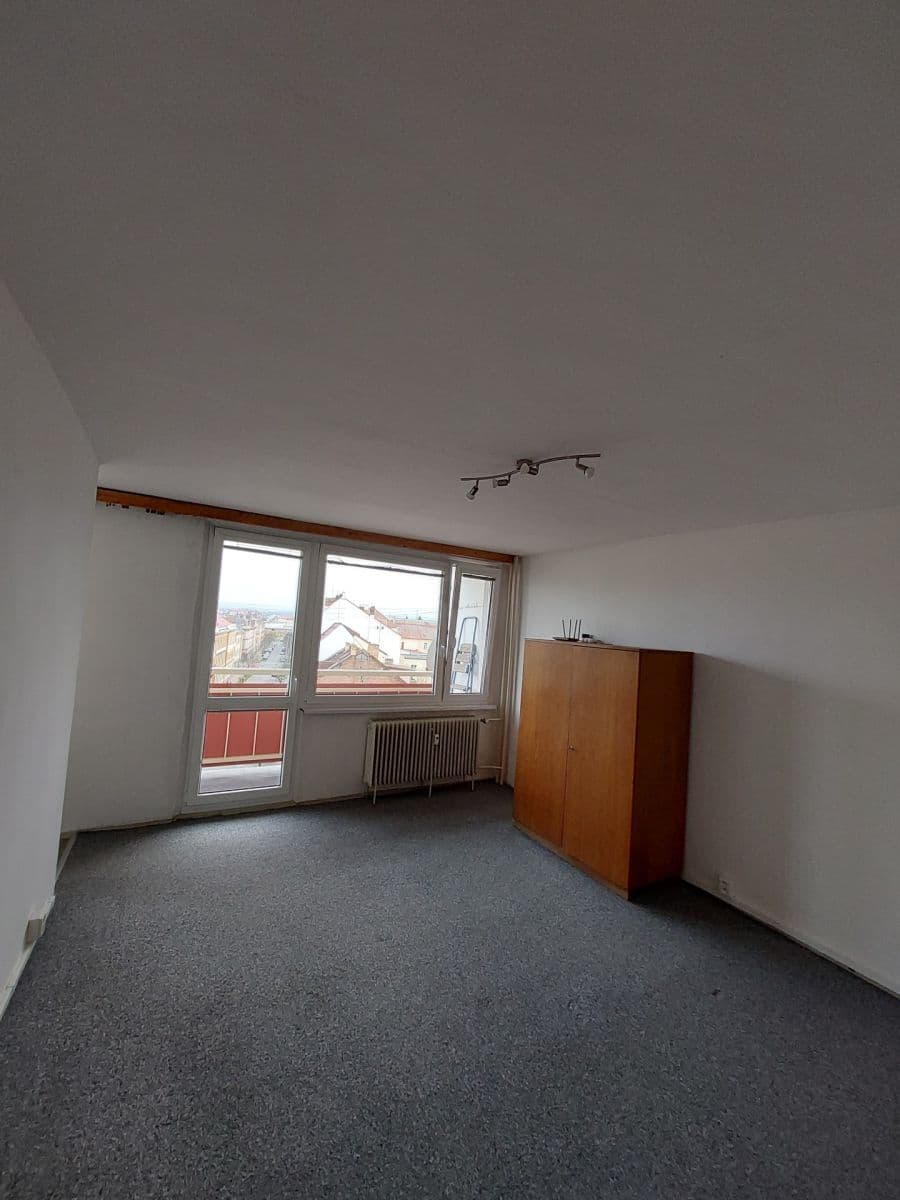 Pronájem bytu 1+kk 28 m², Palackého třída, Pardubice, Pardubický kraj Pronájem bytu 1+kk 28 m², Palackého třída, Pardubice, Pardubický kraj