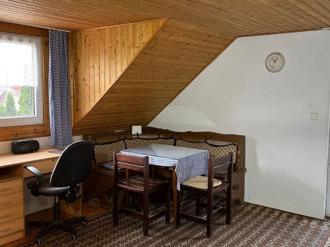 Pronájem bytu 3+1 86 m², Oseček, Středočeský kraj Pronájem bytu 3+1 86 m², Oseček, Středočeský kraj