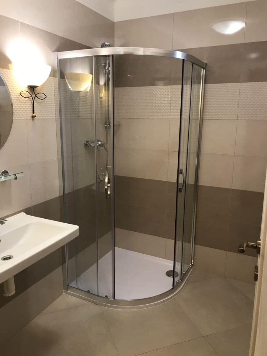 Prodej bytu 4+1 110 m², Na Valech, Poděbrady, Středočeský kraj Prodej bytu 4+1 110 m², Na Valech, Poděbrady, Středočeský kraj