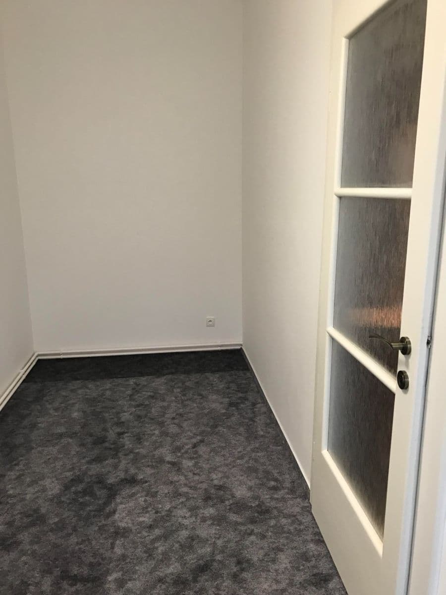 Prodej bytu 4+1 110 m², Na Valech, Poděbrady, Středočeský kraj Prodej bytu 4+1 110 m², Na Valech, Poděbrady, Středočeský kraj