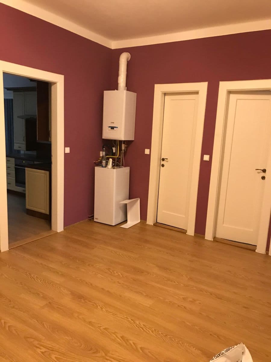 Prodej bytu 4+1 110 m², Na Valech, Poděbrady, Středočeský kraj Prodej bytu 4+1 110 m², Na Valech, Poděbrady, Středočeský kraj