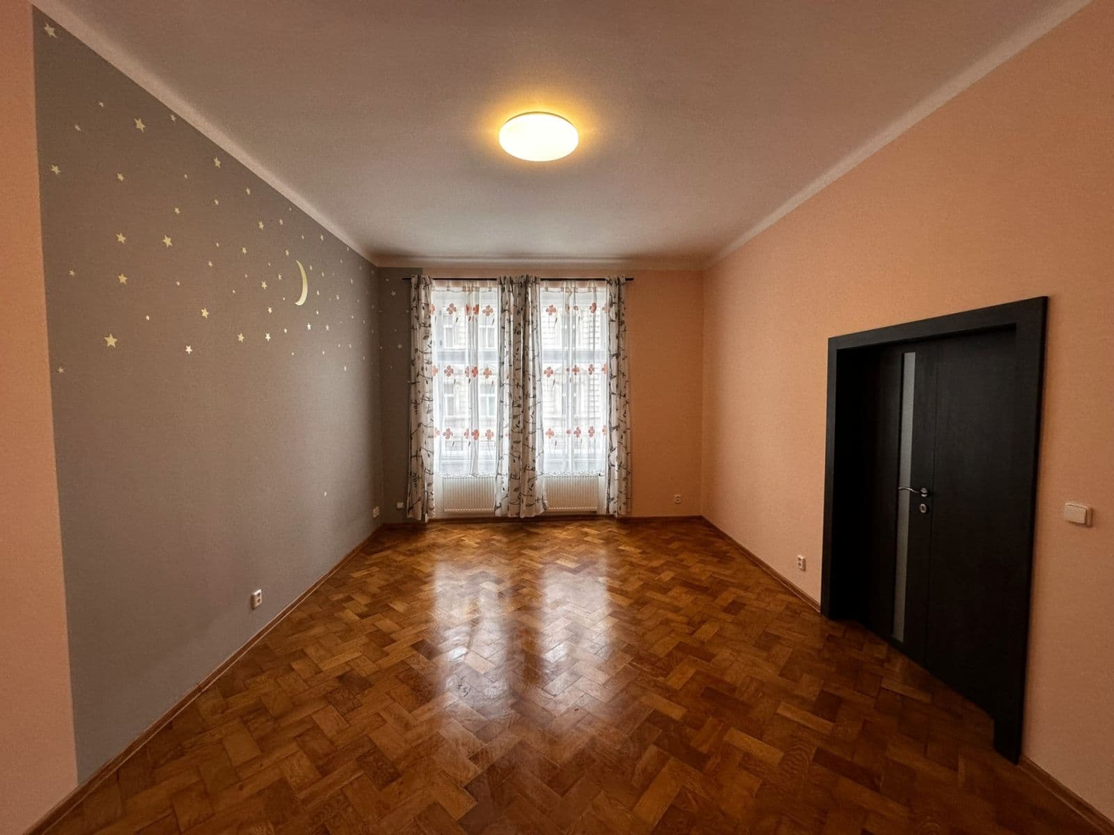 Pronájem bytu 3+1 110 m², Budečská, Praha, Praha Pronájem bytu 3+1 110 m², Budečská, Praha, Praha