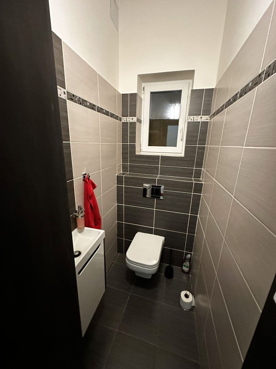 Pronájem bytu 3+1 110 m², Budečská, Praha, Praha Pronájem bytu 3+1 110 m², Budečská, Praha, Praha