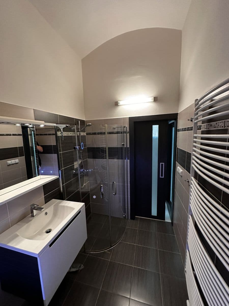 Pronájem bytu 3+1 110 m², Budečská, Praha, Praha Pronájem bytu 3+1 110 m², Budečská, Praha, Praha