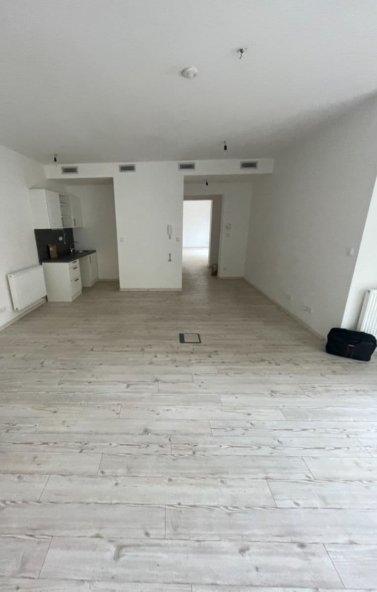 Pronájem kanceláře 105 m², Lidická, Praha, Praha Pronájem kanceláře 105 m², Lidická, Praha, Praha