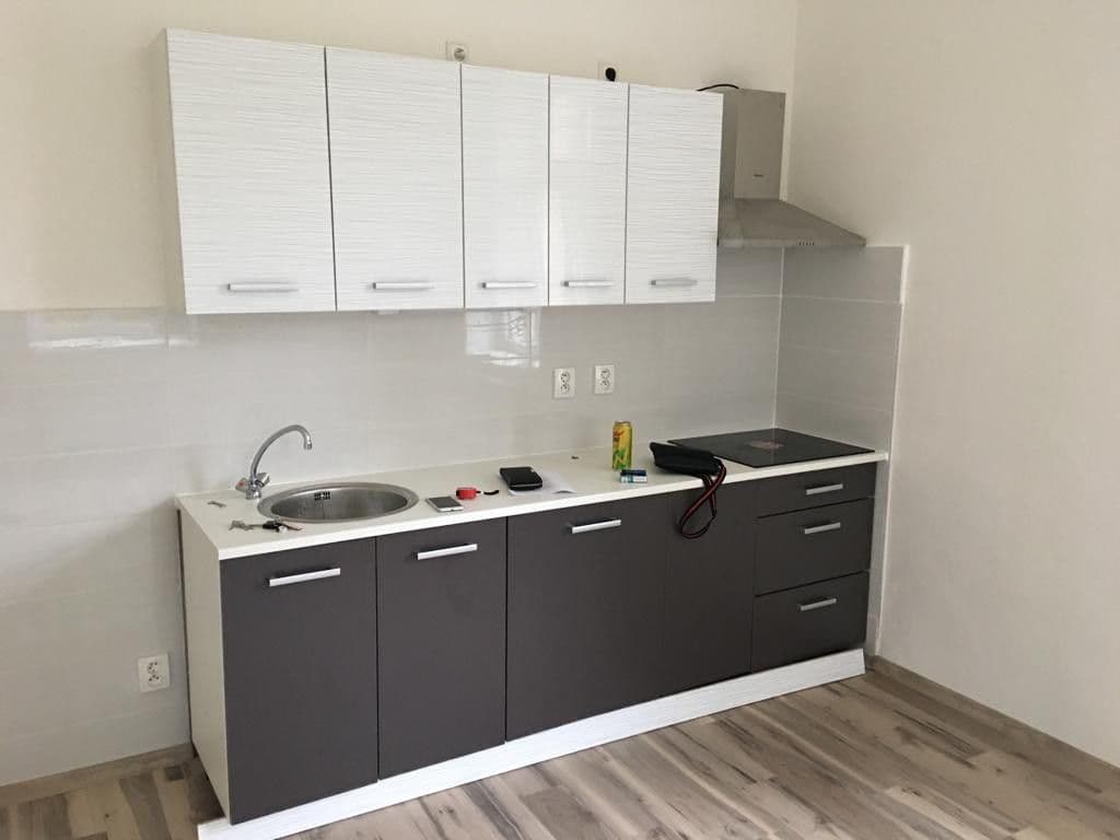 Pronájem bytu 2+kk 50 m², Šrámkova, Liberec, Liberecký kraj Pronájem bytu 2+kk 50 m², Šrámkova, Liberec, Liberecký kraj