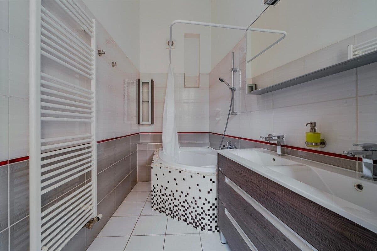 Pronájem bytu 71 m², Újezd, Praha, Praha Pronájem bytu 71 m², Újezd, Praha, Praha