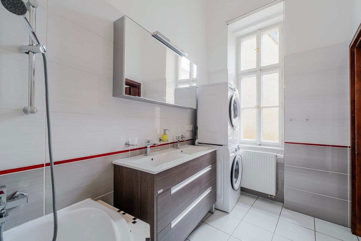 Pronájem bytu 71 m², Újezd, Praha, Praha Pronájem bytu 71 m², Újezd, Praha, Praha