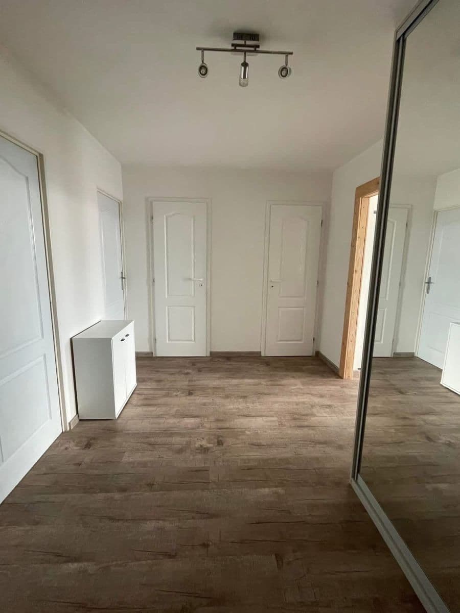 Pronájem bytu 3+kk 67 m², Na Cihelně, Český Brod, Středočeský kraj Pronájem bytu 3+kk 67 m², Na Cihelně, Český Brod, Středočeský kraj