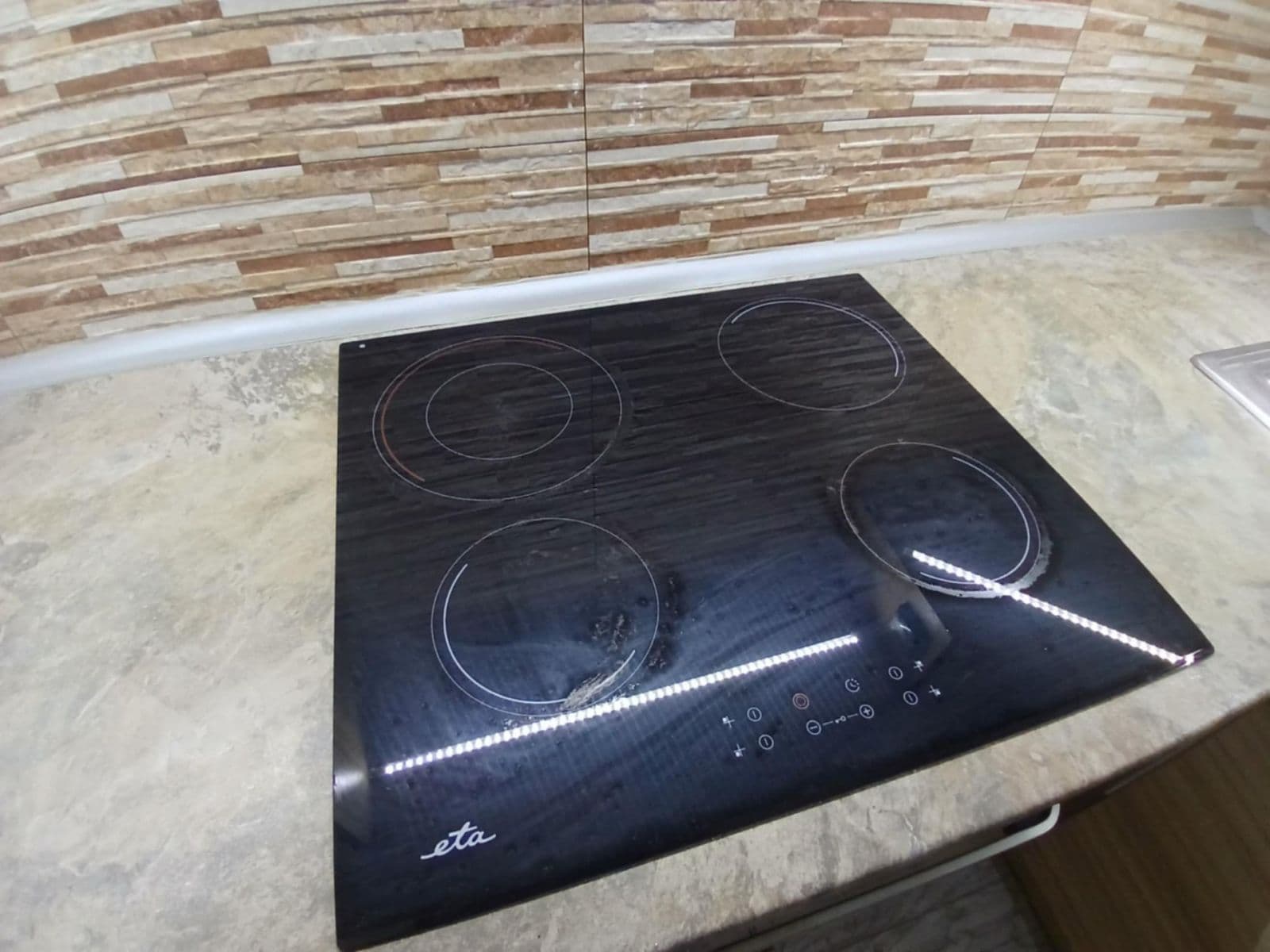 Pronájem bytu 2+1 60 m², Karla Buriana, Chomutov, Ústecký kraj Pronájem bytu 2+1 60 m², Karla Buriana, Chomutov, Ústecký kraj