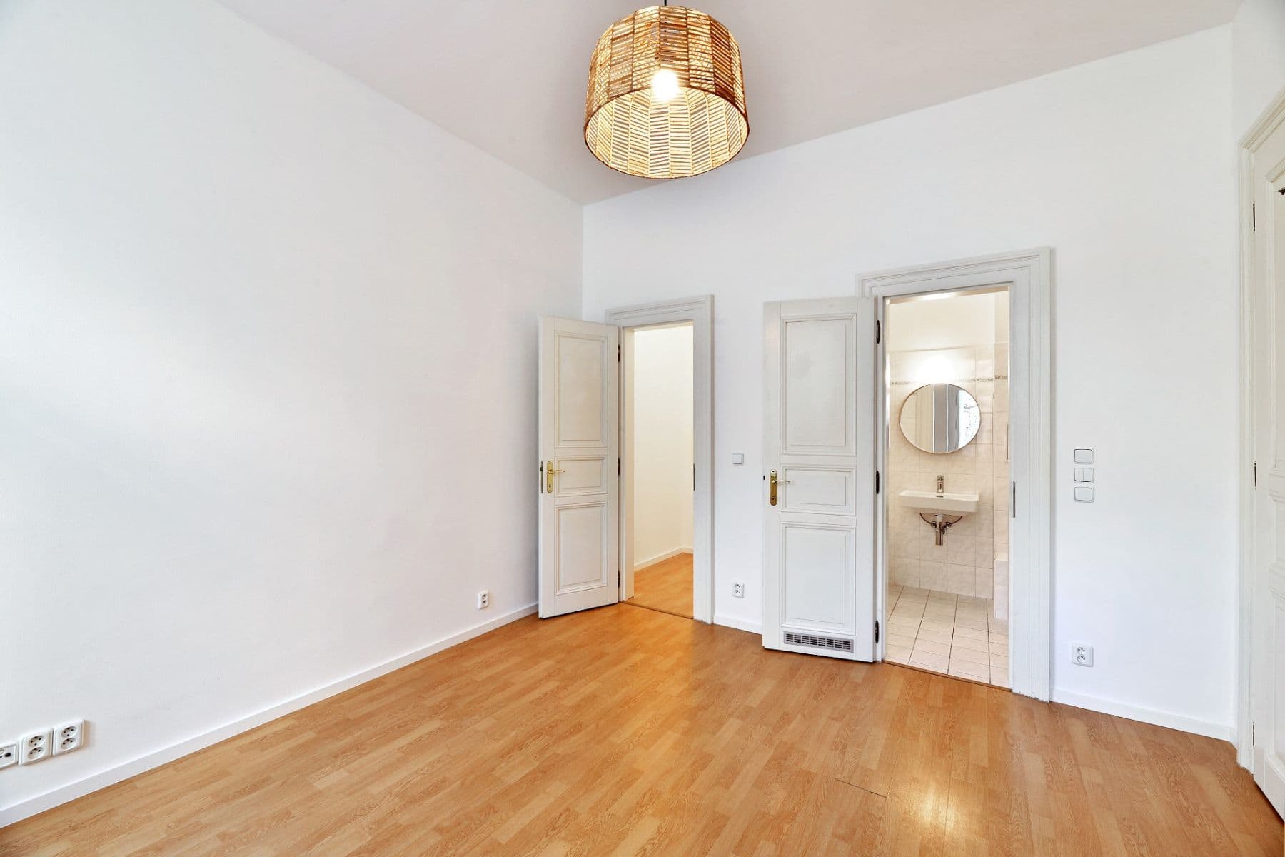 Pronájem bytu 2+kk 39 m², Zlatnická, Praha, Praha Pronájem bytu 2+kk 39 m², Zlatnická, Praha, Praha