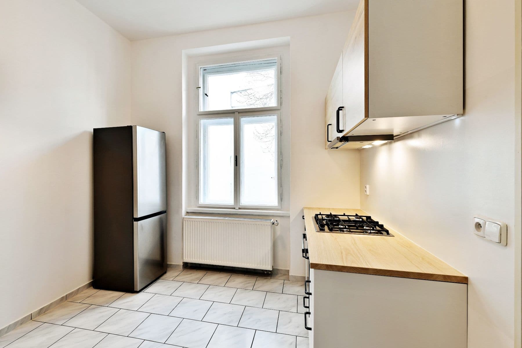 Pronájem bytu 2+kk 39 m², Zlatnická, Praha, Praha Pronájem bytu 2+kk 39 m², Zlatnická, Praha, Praha