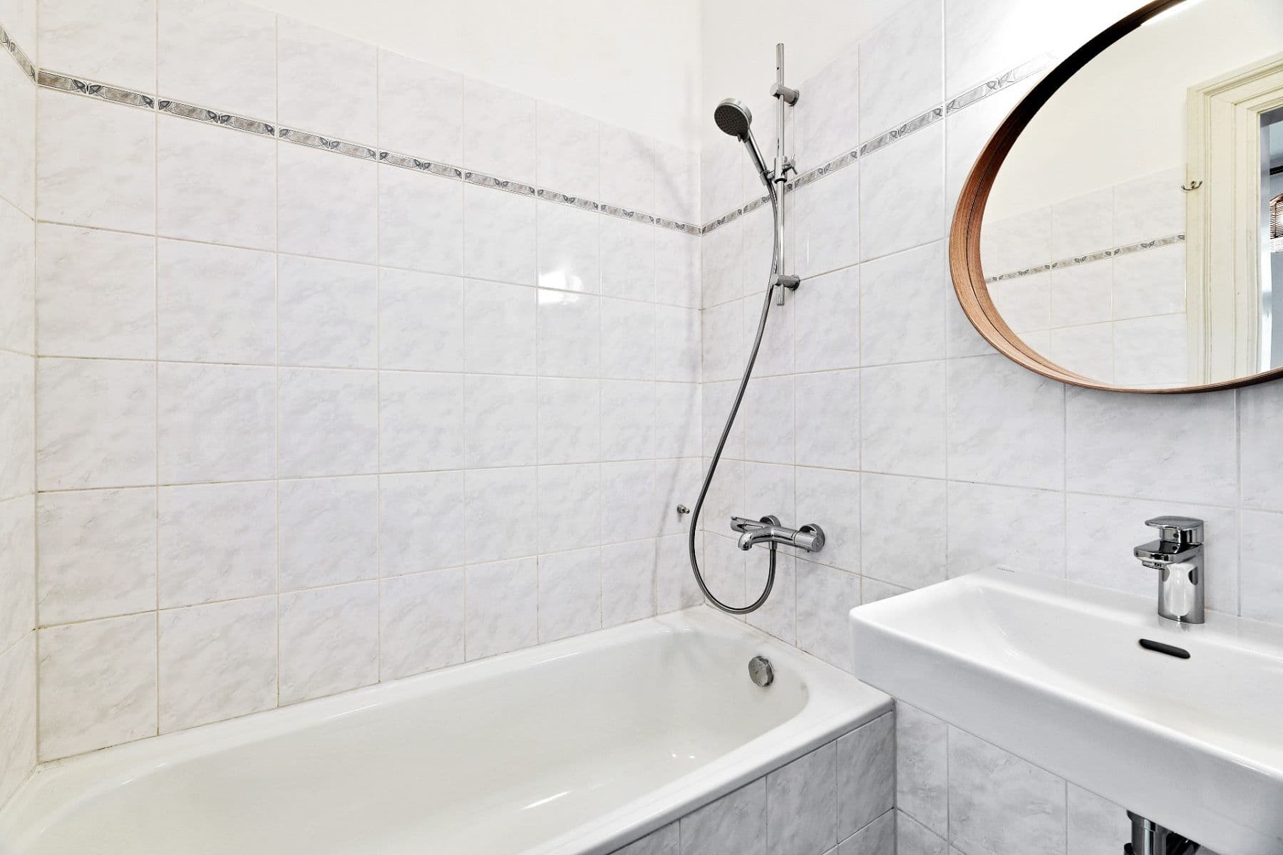 Pronájem bytu 2+kk 39 m², Zlatnická, Praha, Praha Pronájem bytu 2+kk 39 m², Zlatnická, Praha, Praha