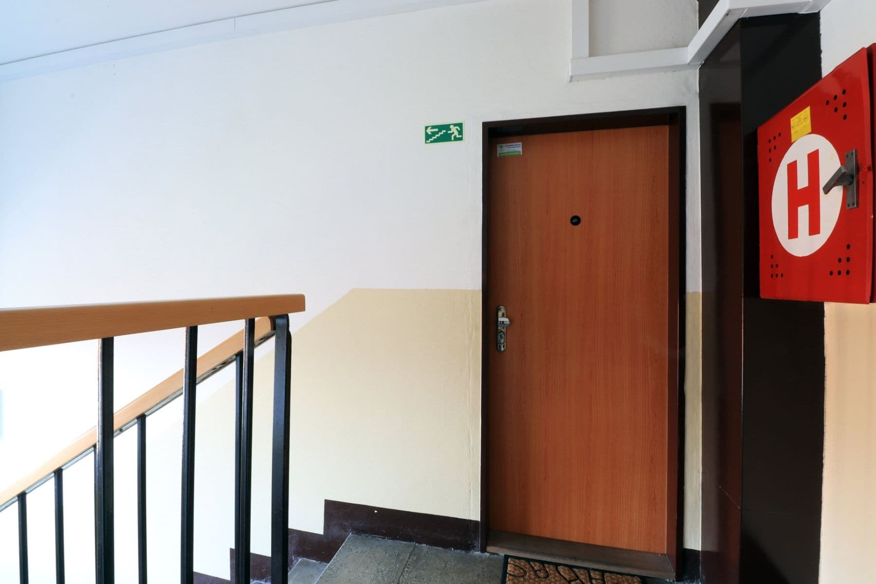 Pronájem bytu 3+1 70 m², Polabská, Praha, Praha Pronájem bytu 3+1 70 m², Polabská, Praha, Praha