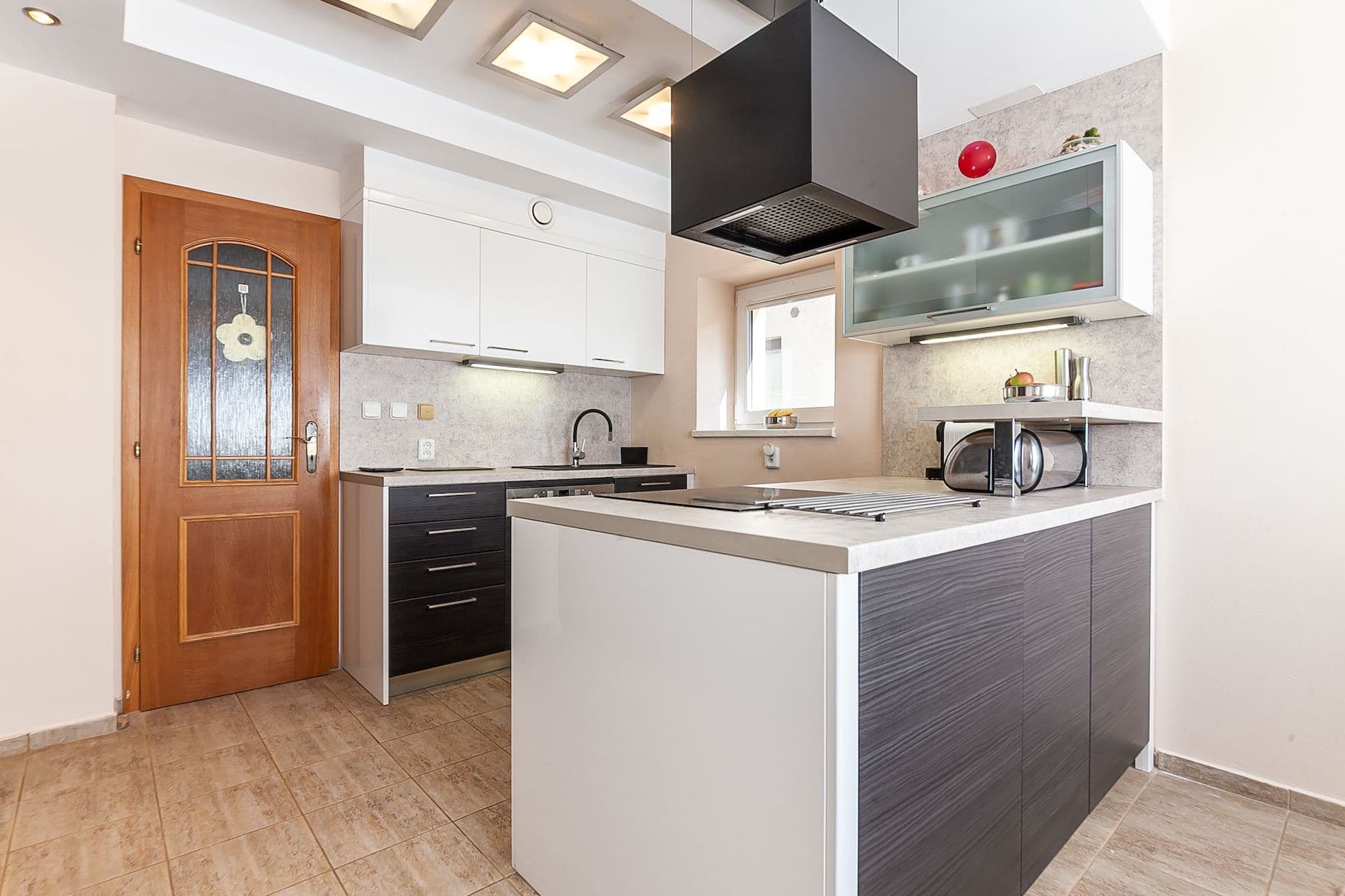 Prodej domu 230 m², pozemek 348 m², Svahová, Horoměřice, Středočeský kraj Prodej domu 230 m², pozemek 348 m², Svahová, Horoměřice, Středočeský kraj