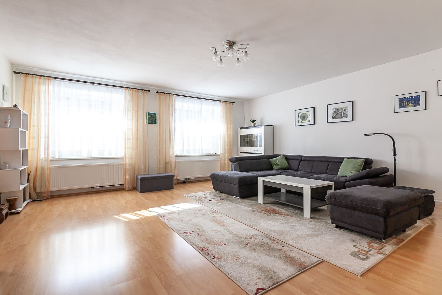 Prodej domu 230 m², pozemek 348 m², Svahová, Horoměřice, Středočeský kraj Prodej domu 230 m², pozemek 348 m², Svahová, Horoměřice, Středočeský kraj