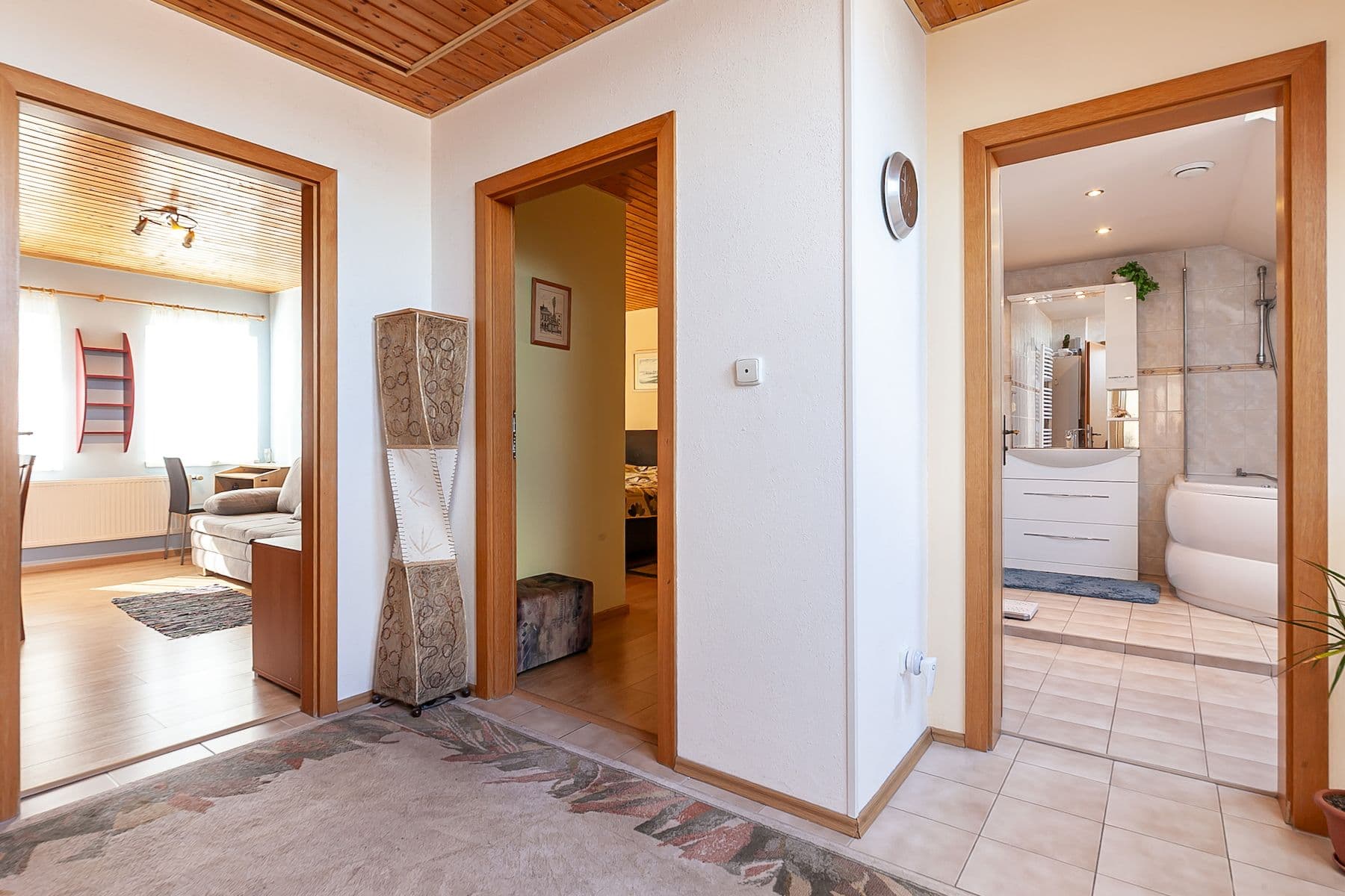 Prodej domu 230 m², pozemek 348 m², Svahová, Horoměřice, Středočeský kraj Prodej domu 230 m², pozemek 348 m², Svahová, Horoměřice, Středočeský kraj