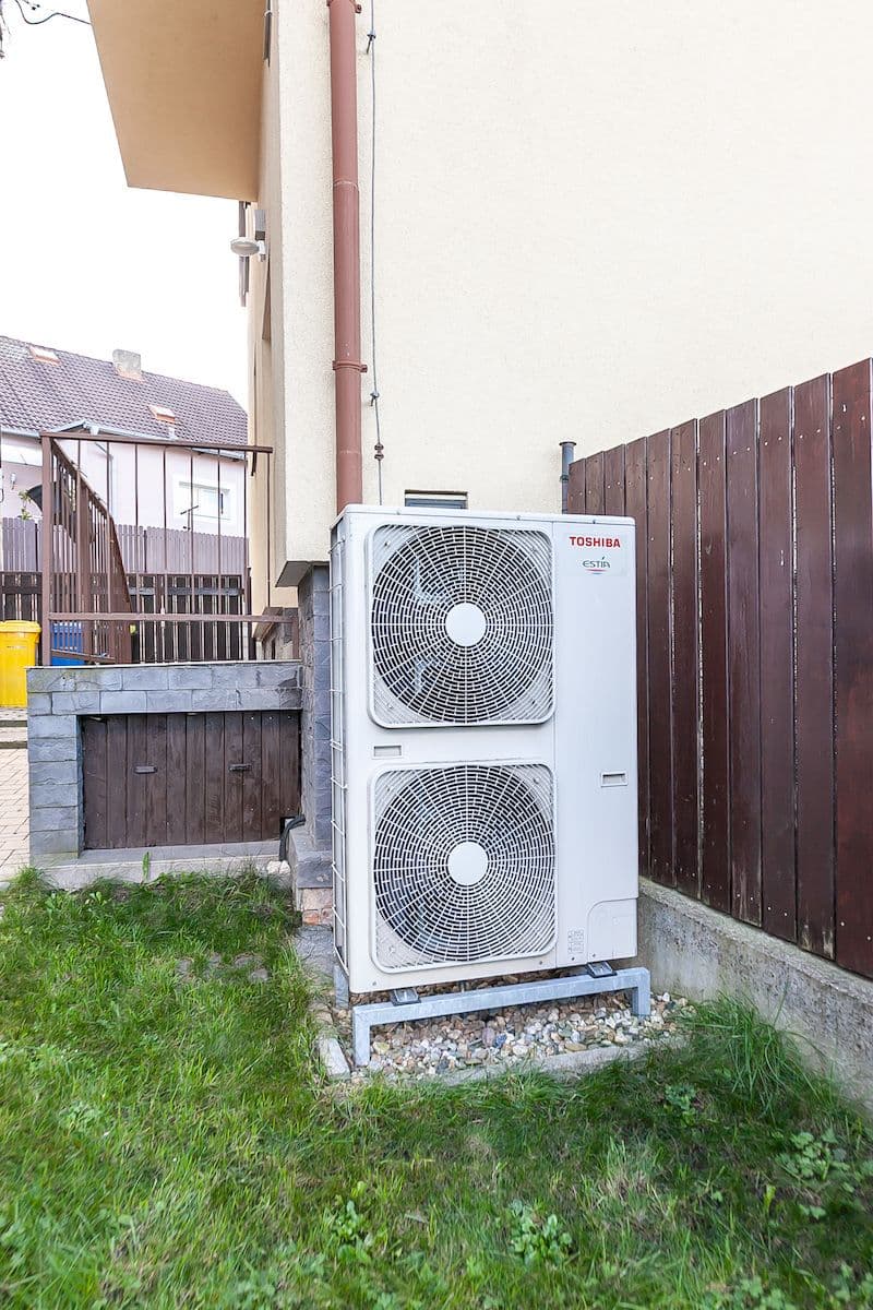 Prodej domu 230 m², pozemek 348 m², Svahová, Horoměřice, Středočeský kraj Prodej domu 230 m², pozemek 348 m², Svahová, Horoměřice, Středočeský kraj