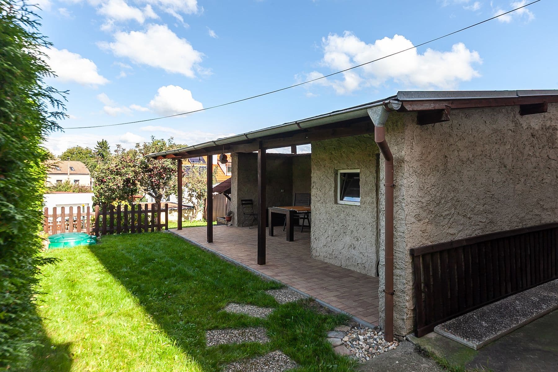 Prodej domu 230 m², pozemek 348 m², Svahová, Horoměřice, Středočeský kraj Prodej domu 230 m², pozemek 348 m², Svahová, Horoměřice, Středočeský kraj