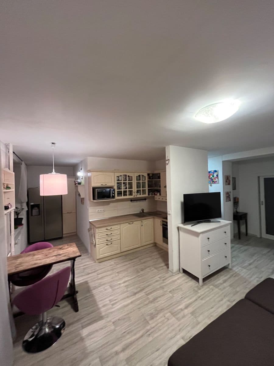 Prodej bytu 3+kk 68 m², 17. listopadu, Ústí nad Labem, Ústecký kraj Prodej bytu 3+kk 68 m², 17. listopadu, Ústí nad Labem, Ústecký kraj