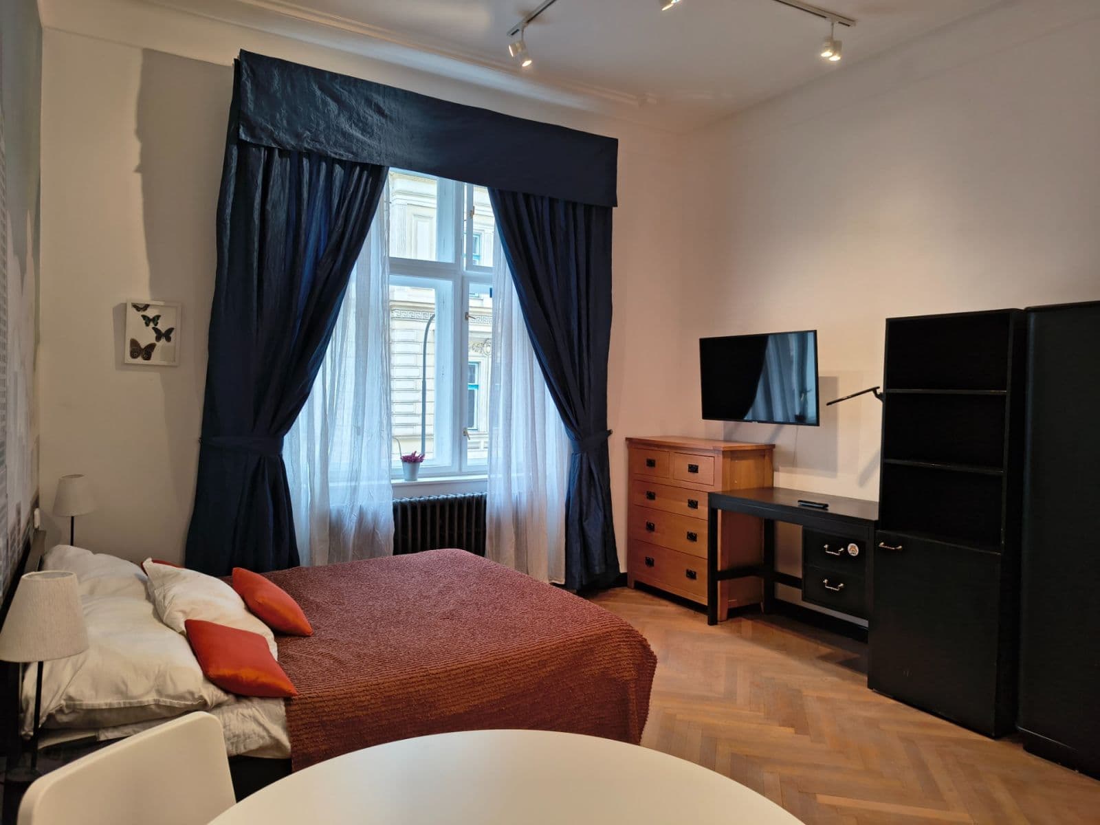 Pronájem bytu 1+kk 31 m², Hálkova, Praha, Praha Pronájem bytu 1+kk 31 m², Hálkova, Praha, Praha