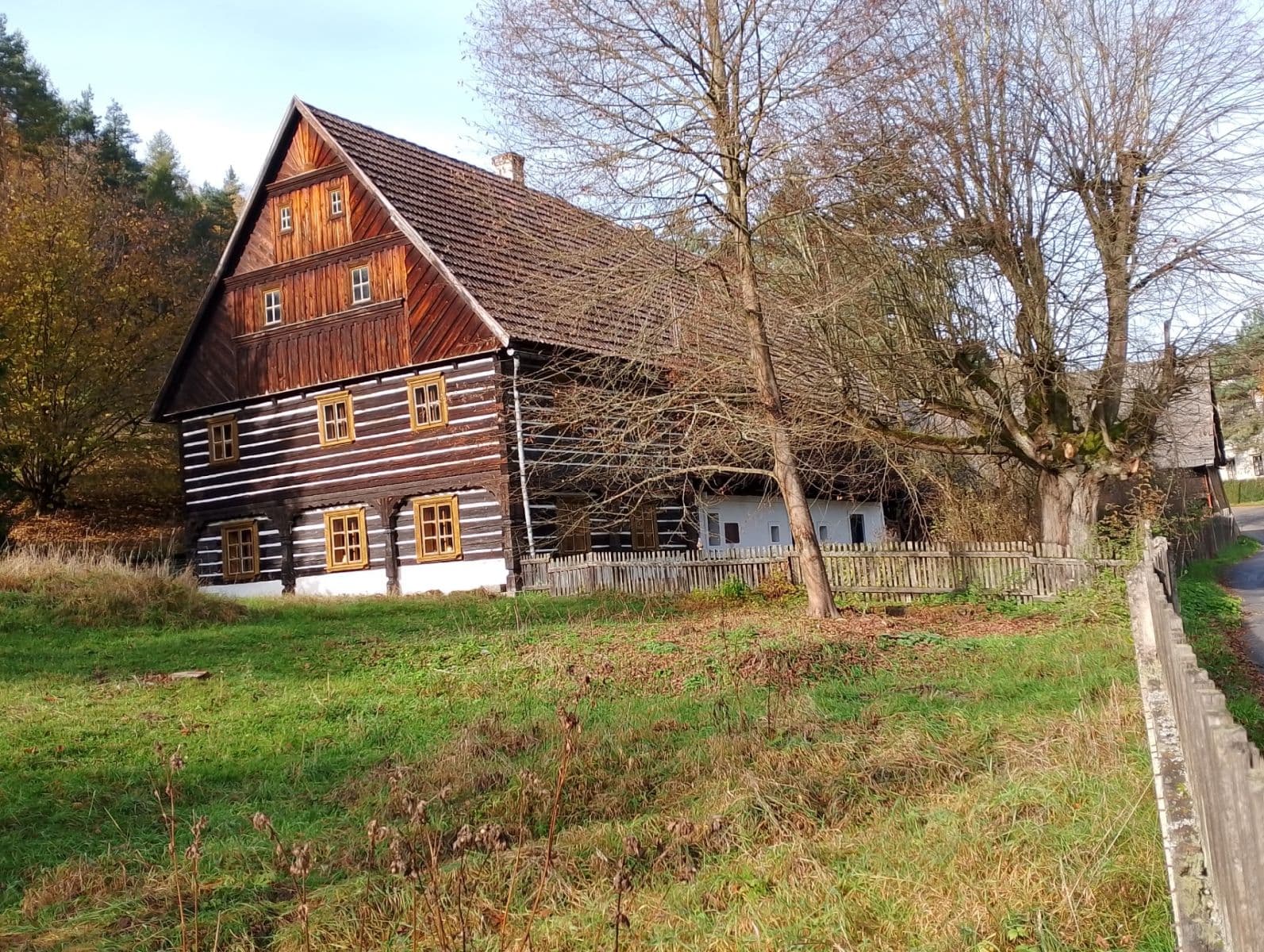 Prodej domu 150 m², pozemek 1.600 m², 9, Medonosy, Středočeský kraj Prodej domu 150 m², pozemek 1.600 m², 9, Medonosy, Středočeský kraj