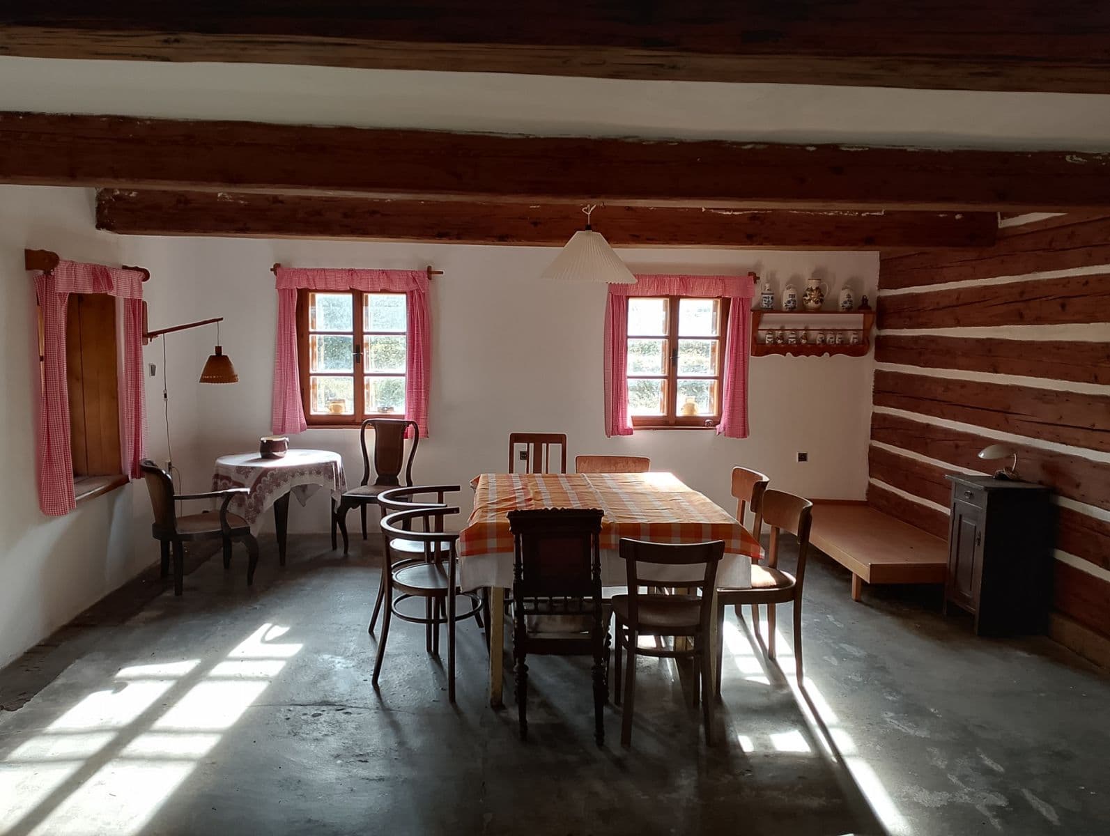 Prodej domu 150 m², pozemek 1.600 m², 9, Medonosy, Středočeský kraj Prodej domu 150 m², pozemek 1.600 m², 9, Medonosy, Středočeský kraj