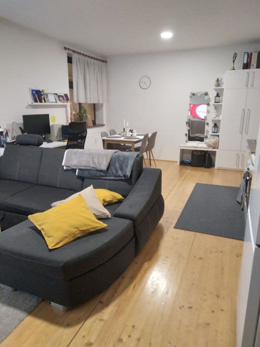 Pronájem bytu 2+kk 45 m², Česká, Bělá pod Bezdězem, Středočeský kraj Pronájem bytu 2+kk 45 m², Česká, Bělá pod Bezdězem, Středočeský kraj