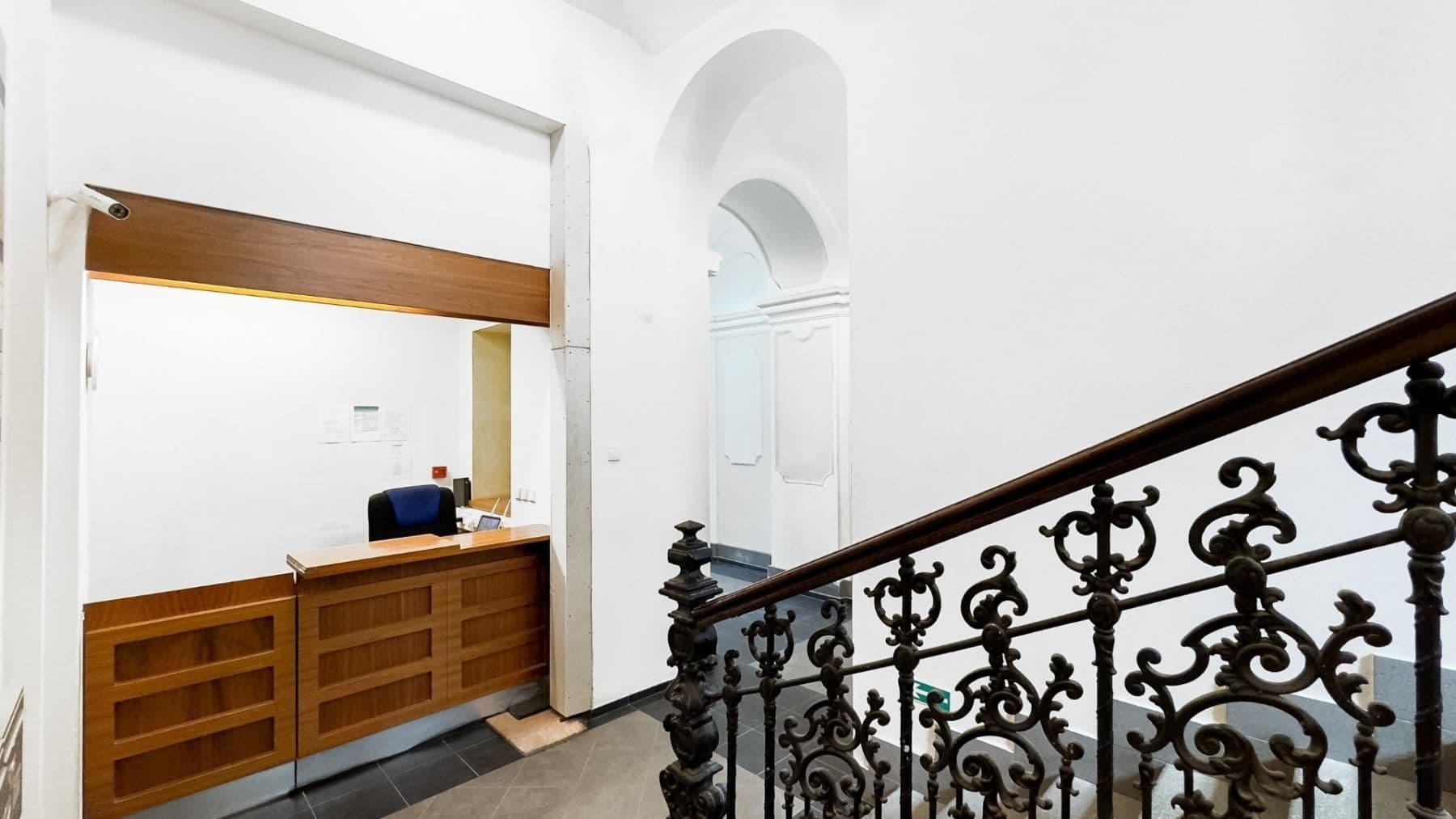 Pronájem kanceláře 45 m², Karlovo náměstí, Praha, Praha Pronájem kanceláře 45 m², Karlovo náměstí, Praha, Praha