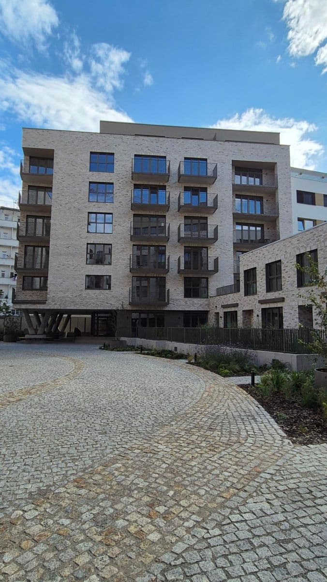 Pronájem bytu 1+kk 43 m², Bratislavská, Brno, Jihomoravský kraj Pronájem bytu 1+kk 43 m², Bratislavská, Brno, Jihomoravský kraj