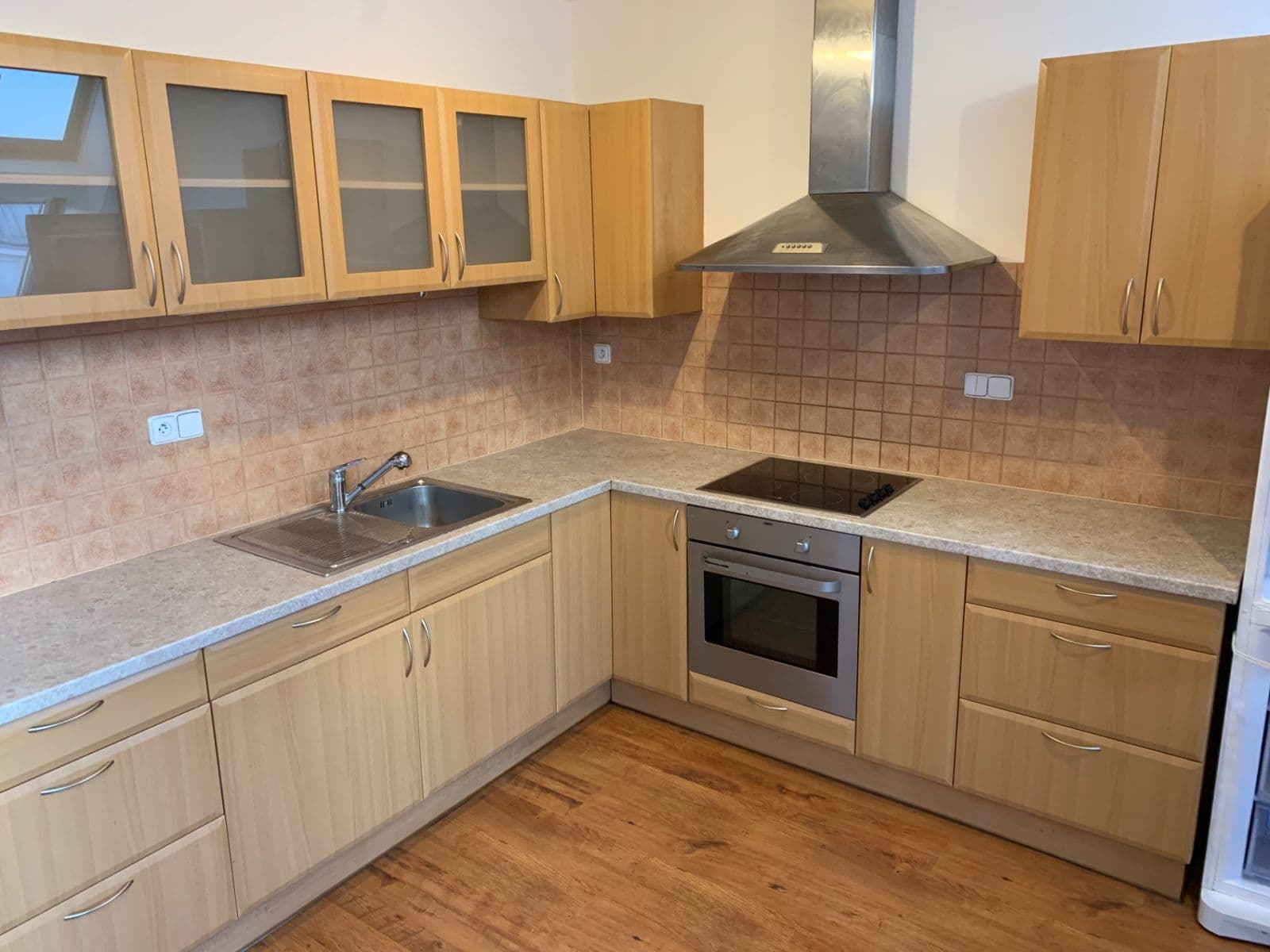 Pronájem bytu 2+kk 60 m², Farského, Praha, Praha Pronájem bytu 2+kk 60 m², Farského, Praha, Praha