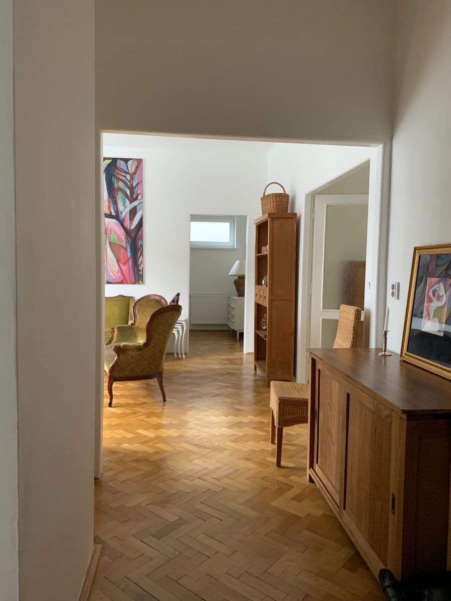 Pronájem bytu 3+1 102 m², Sokolská, Bratislava - mestská časť Staré Mesto, Bratislavský kraj Pronájem bytu 3+1 102 m², Sokolská, Bratislava - mestská časť Staré Mesto, Bratislavský kraj