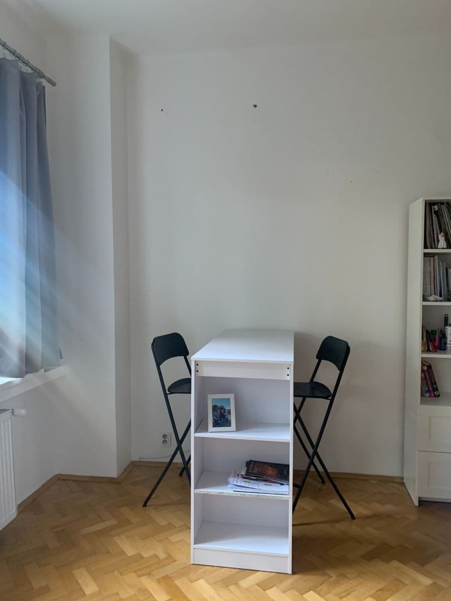 Pronájem bytu 3+1 102 m², Sokolská, Bratislava - mestská časť Staré Mesto, Bratislavský kraj Pronájem bytu 3+1 102 m², Sokolská, Bratislava - mestská časť Staré Mesto, Bratislavský kraj