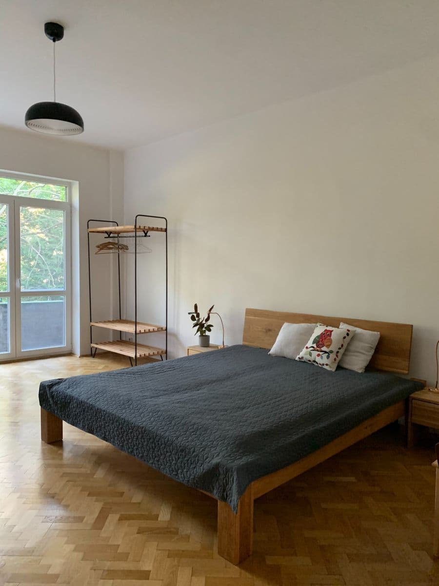Pronájem bytu 3+1 102 m², Sokolská, Bratislava - mestská časť Staré Mesto, Bratislavský kraj Pronájem bytu 3+1 102 m², Sokolská, Bratislava - mestská časť Staré Mesto, Bratislavský kraj