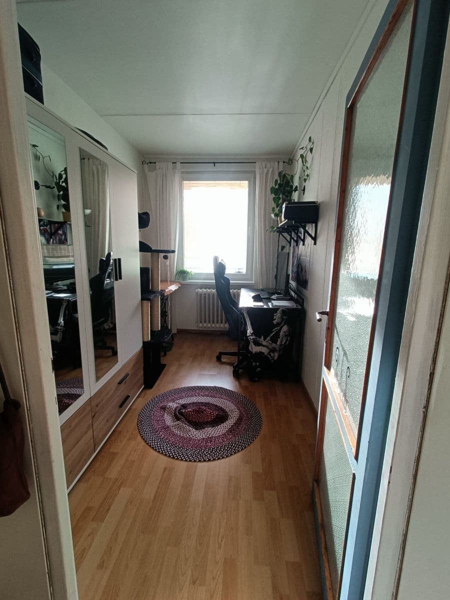 Pronájem bytu 3+1 64 m², Kežmarská, Košice - mestská časť Západ, Košický kraj Pronájem bytu 3+1 64 m², Kežmarská, Košice - mestská časť Západ, Košický kraj