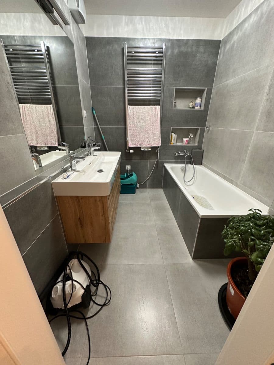 Prodej bytu 4+kk 102 m², Kardausova, Praha, Praha Prodej bytu 4+kk 102 m², Kardausova, Praha, Praha