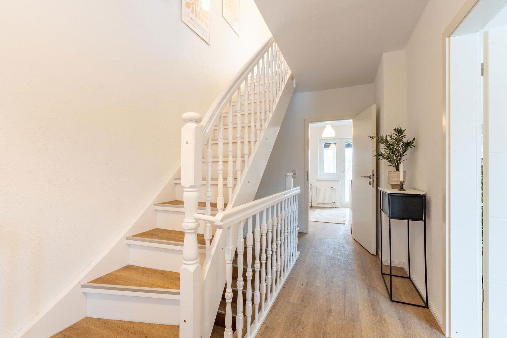 Prodej domu 123 m², pozemek 370 m², Kiel, Šlesvicko-Holštýnsko Prodej domu 123 m², pozemek 370 m², Kiel, Šlesvicko-Holštýnsko