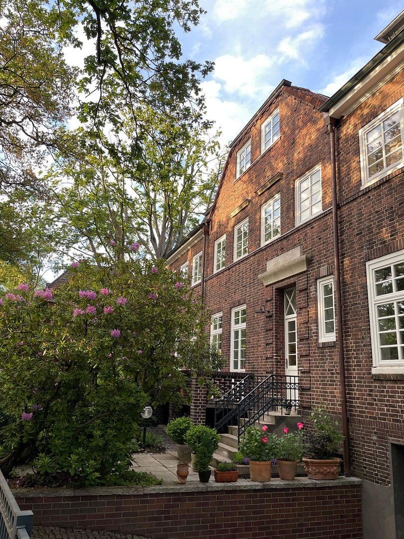 Prodej domu 365 m², pozemek 390 m², Hamburg, Hamburg Prodej domu 365 m², pozemek 390 m², Hamburg, Hamburg