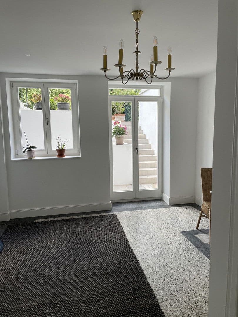 Prodej domu 365 m², pozemek 390 m², Hamburg, Hamburg Prodej domu 365 m², pozemek 390 m², Hamburg, Hamburg