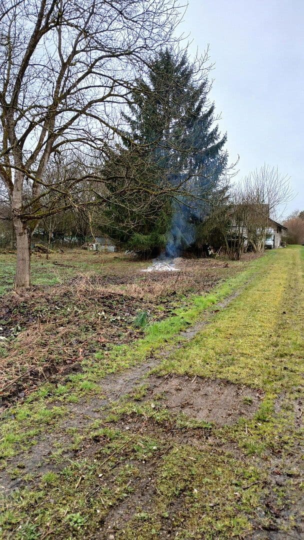 Prodej pozemku 3.400 m², Klettgau, Bádensko-Württembersko Prodej pozemku 3.400 m², Klettgau, Bádensko-Württembersko