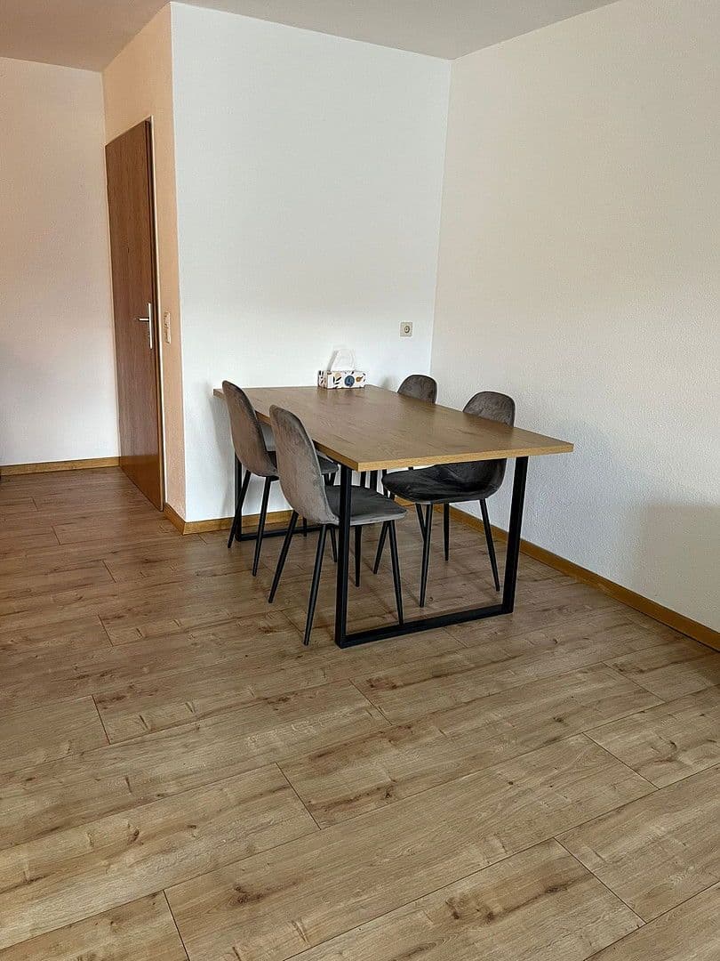 Prodej bytu 4+kk 118 m², Brunnenstr. 15/1, Krauchenwies, Bádensko-Württembersko Prodej bytu 4+kk 118 m², Brunnenstr. 15/1, Krauchenwies, Bádensko-Württembersko