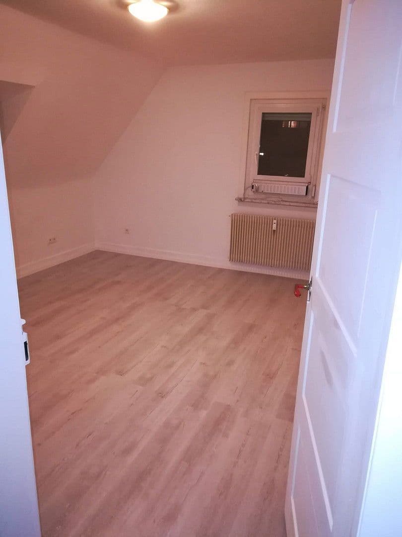 Pronájem bytu 4+kk 91 m², Plüderhausen, Bádensko-Württembersko Pronájem bytu 4+kk 91 m², Plüderhausen, Bádensko-Württembersko