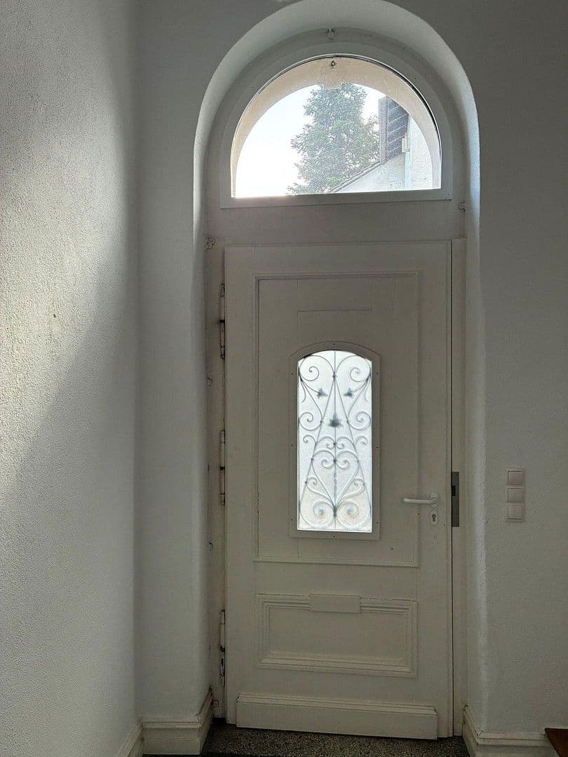 Prodej domu 190 m², pozemek 320 m², Aktienstraße 14, Andernach, Porýní-Falc Prodej domu 190 m², pozemek 320 m², Aktienstraße 14, Andernach, Porýní-Falc