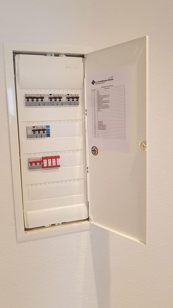 Prodej domu 850 m², pozemek 328 m², Hannover, Dolní Sasko Prodej domu 850 m², pozemek 328 m², Hannover, Dolní Sasko